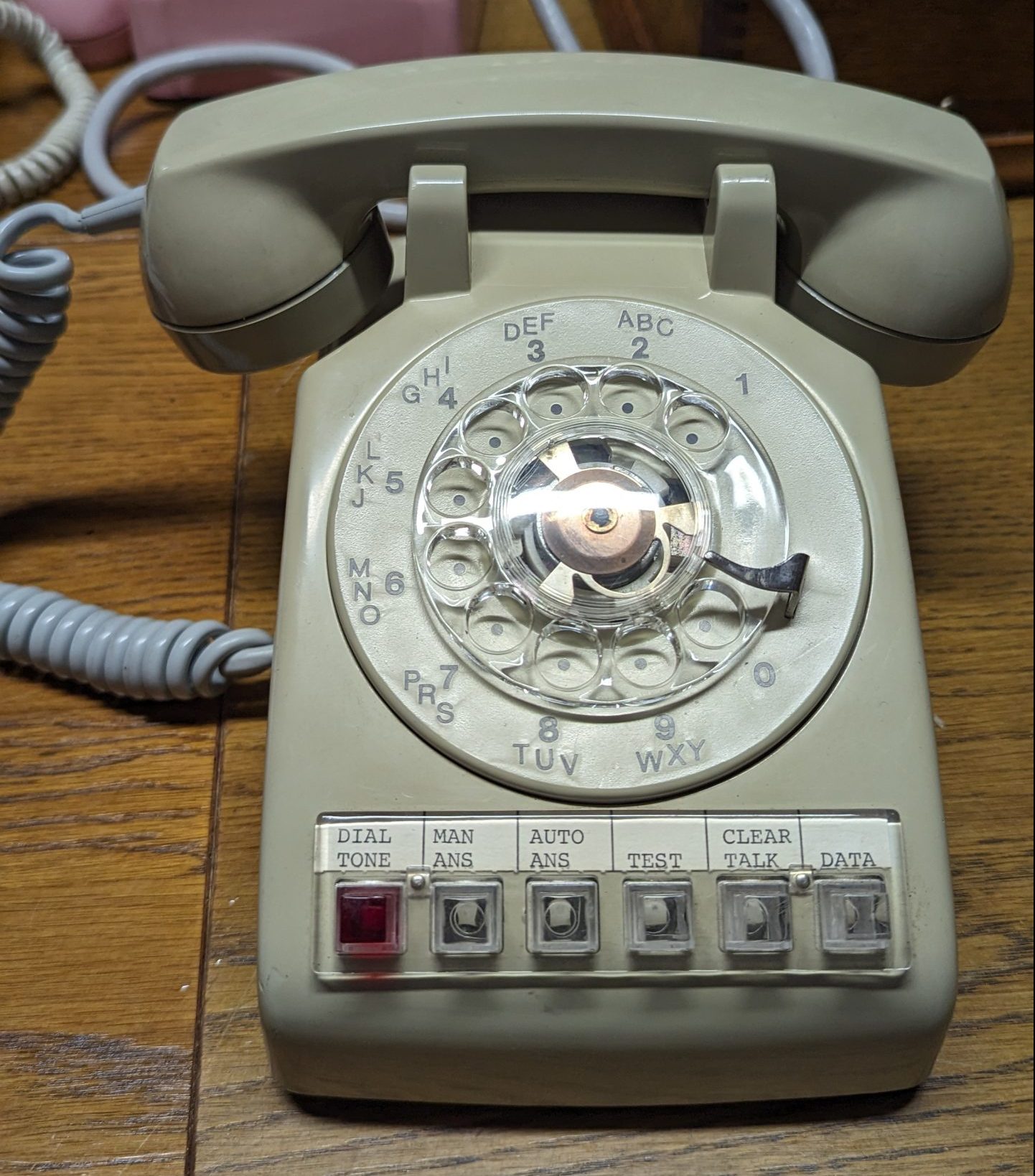 Northern Electric 564 –  Multiline Telephone